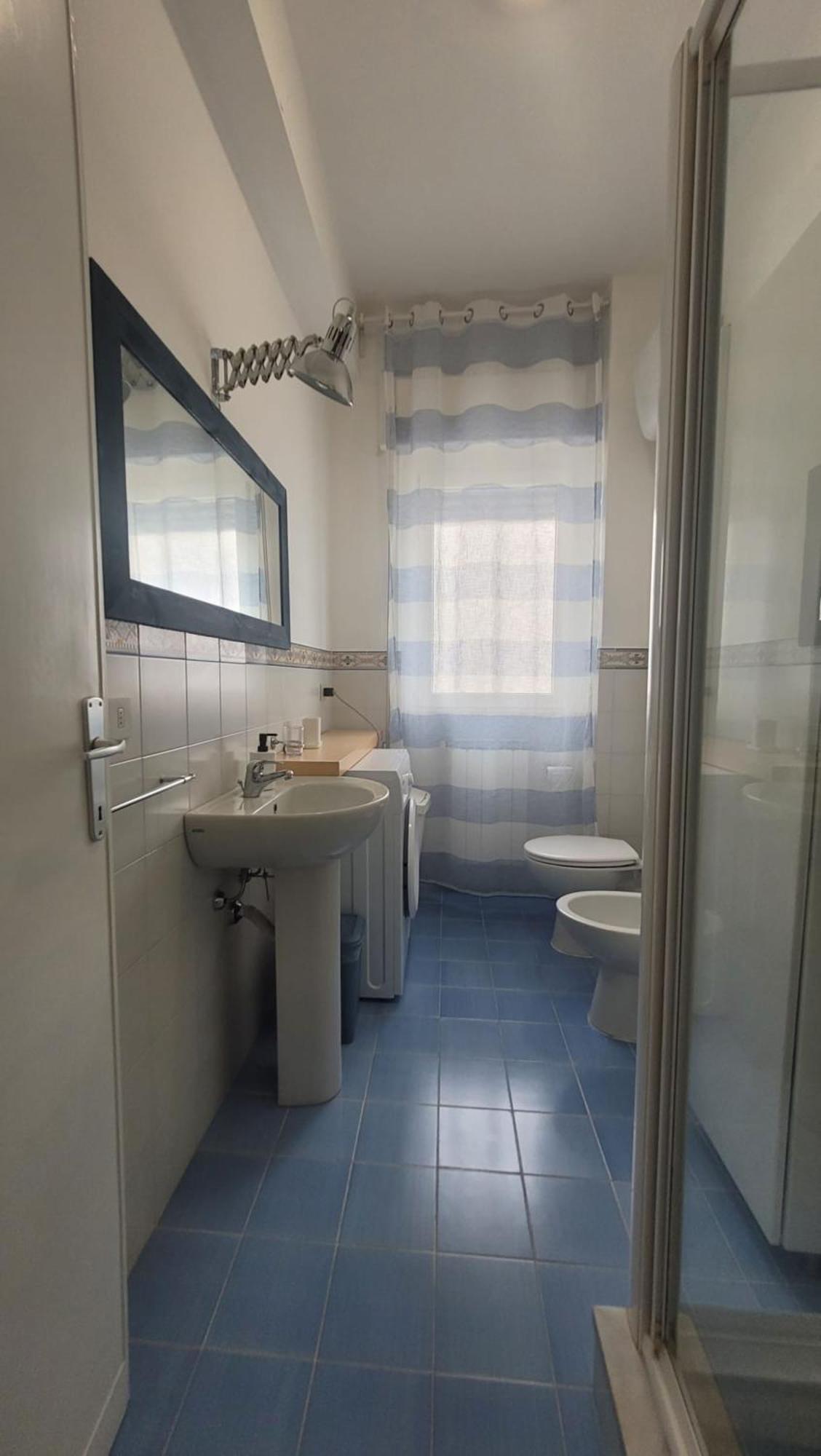 Appartamento Stella Marina A Due Passi Dal Mare E Dal Centro مارينا دي كارّارا المظهر الخارجي الصورة